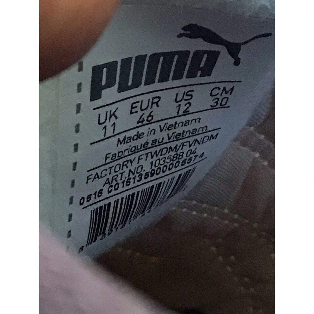 Puma Mens evoPOWER 4 Size 12 Indoor Soccer Cleats Turf Neon Yellow White 103588